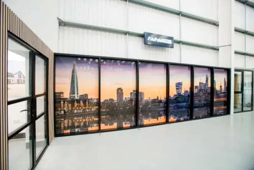 To See And Understand Aluminium