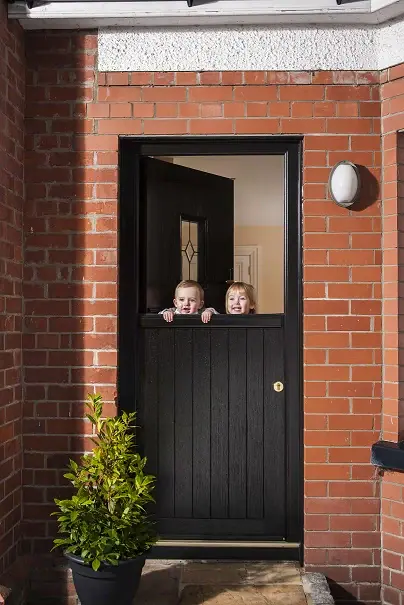 Summer Living – Tell Me More, Tell Me More