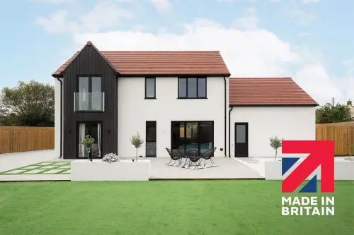 Favouring The Union Jack And Avoiding Red Flags