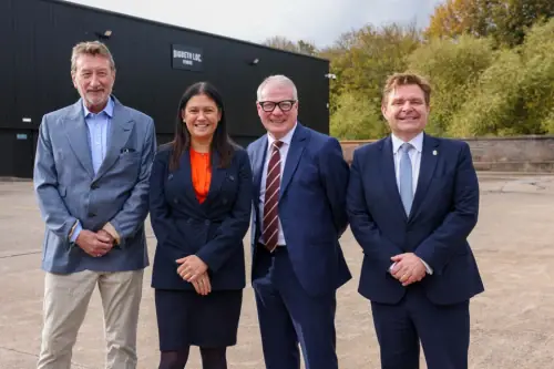 Ladywood, Ladywood Flies In With Homes